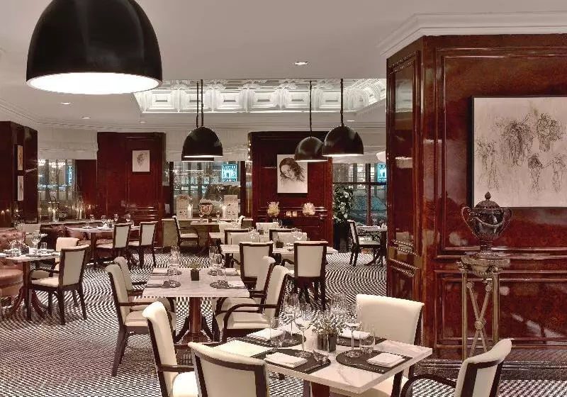 酒店 The St. Regis Moscow Nikolskaya