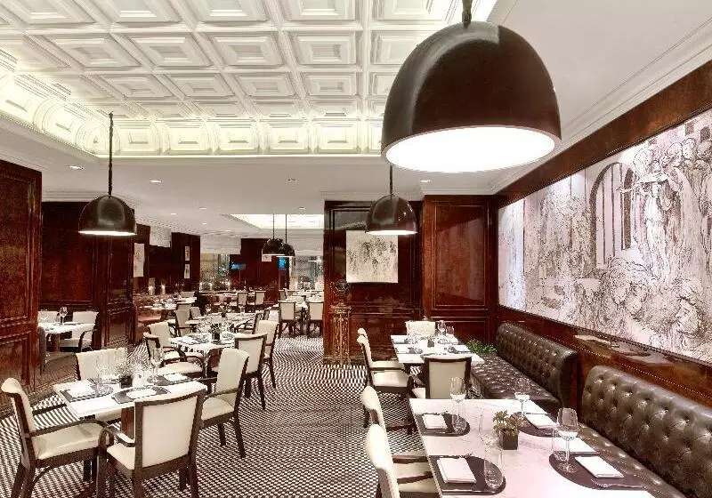 酒店 The St. Regis Moscow Nikolskaya