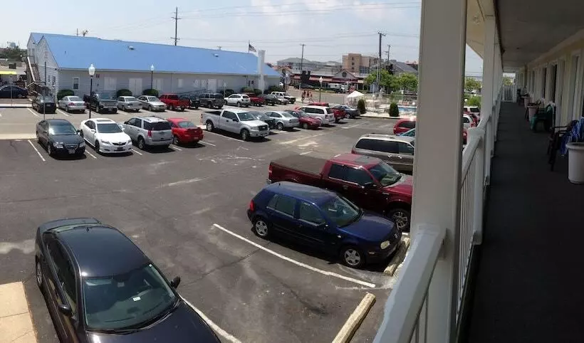 Kings Arms Motel