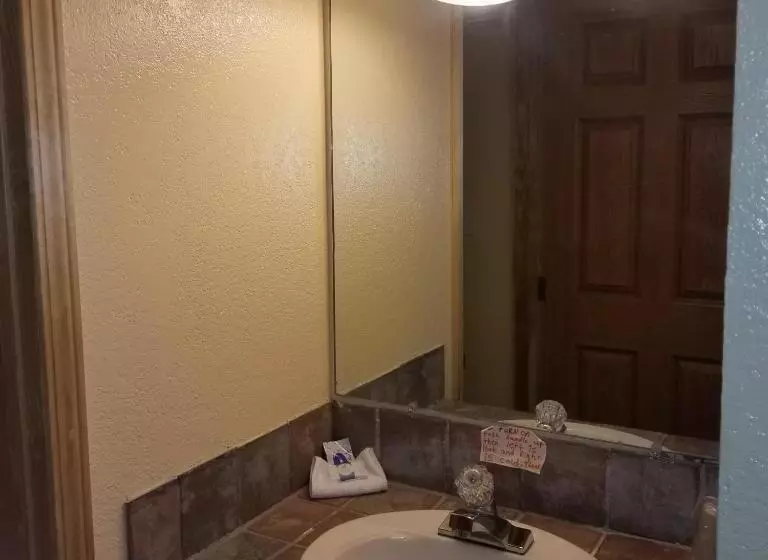 モーテル Frontier Lodge