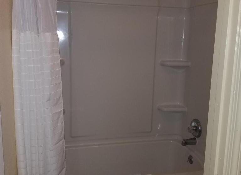 فندق على الطريق Frontier Lodge