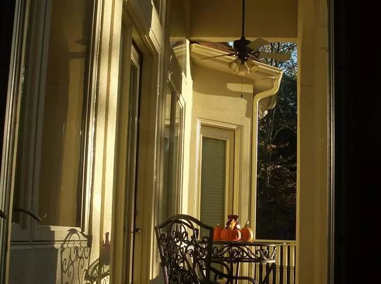 The Villa at Waters Edge