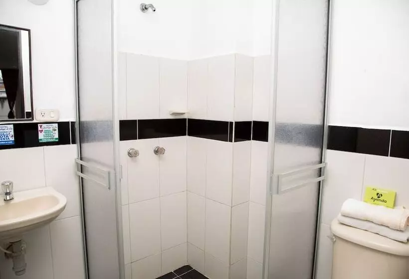 هتل Ayenda Quimbaya De Oro 1903