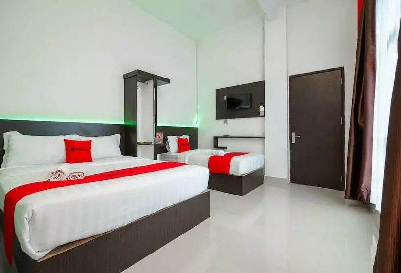 Hotelli Reddoorz Syariah Plus Near Padang Luar Bukittinggi