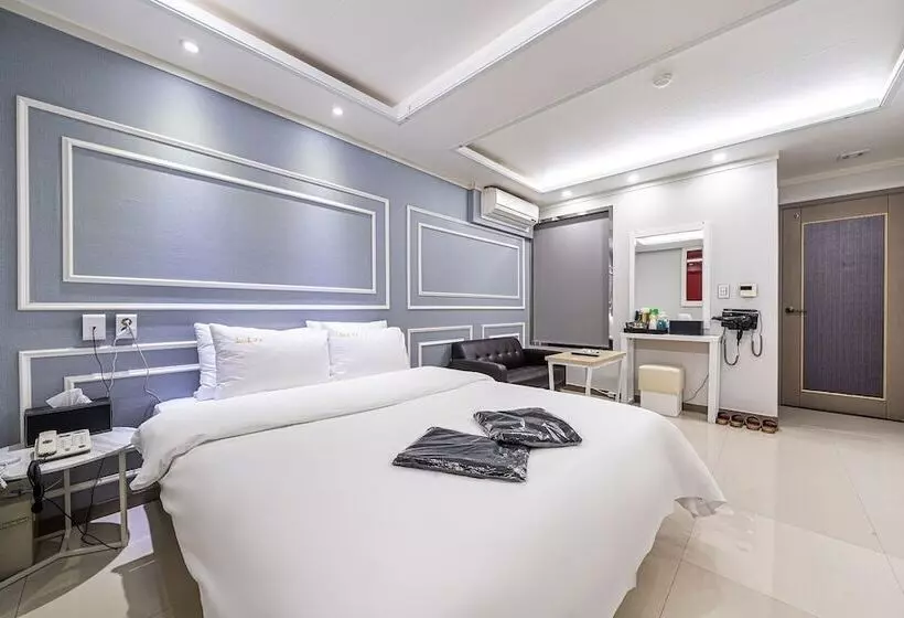 Hotelli Pyeongtaek Lx