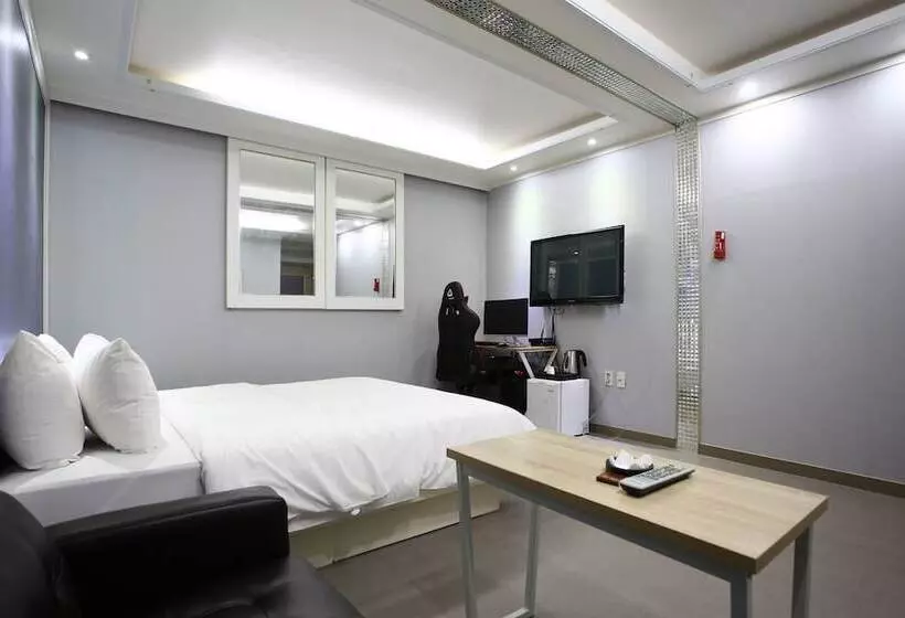Hotelli Pyeongtaek Lx