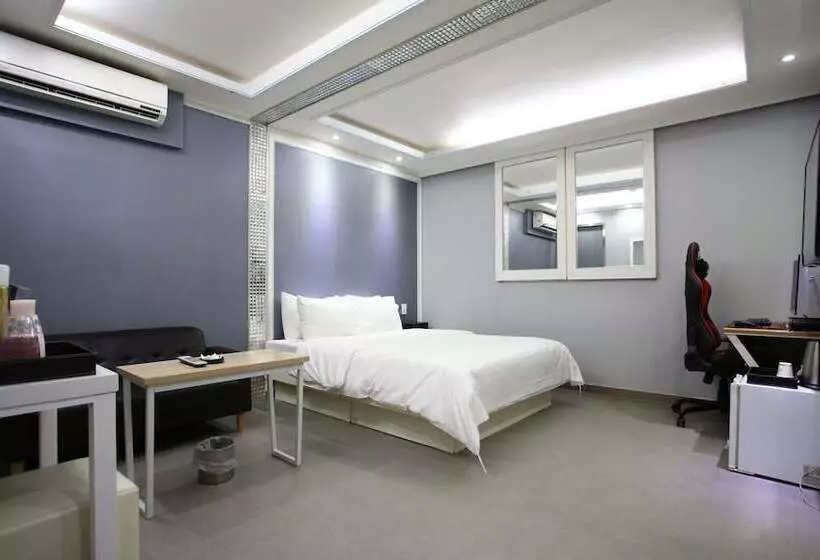 Hotelli Pyeongtaek Lx