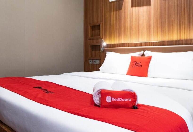 Hotel Reddoorz Premium Near Centre Point Mall Medan