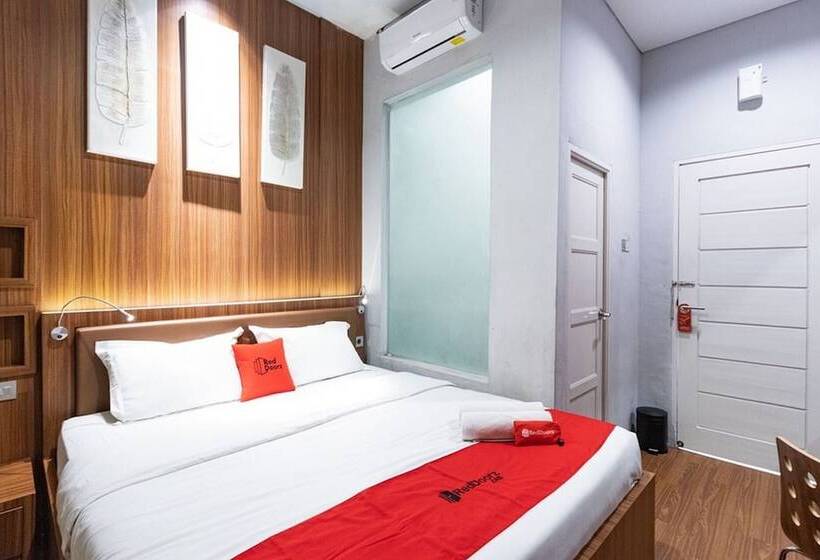 Hotel Reddoorz Premium Near Centre Point Mall Medan