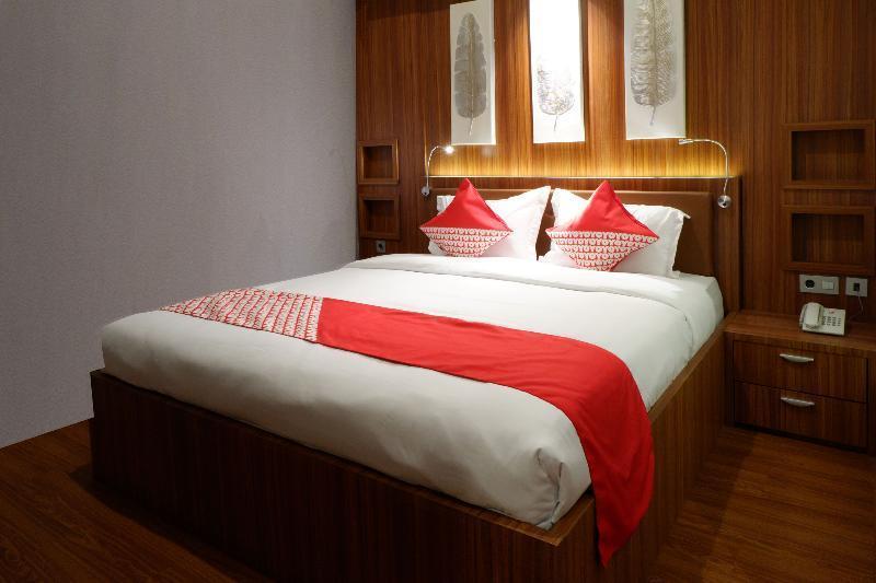 Hotel Reddoorz Premium Near Centre Point Mall Medan