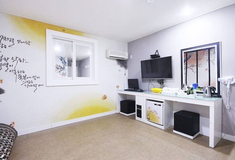 Мотель Gimcheon S