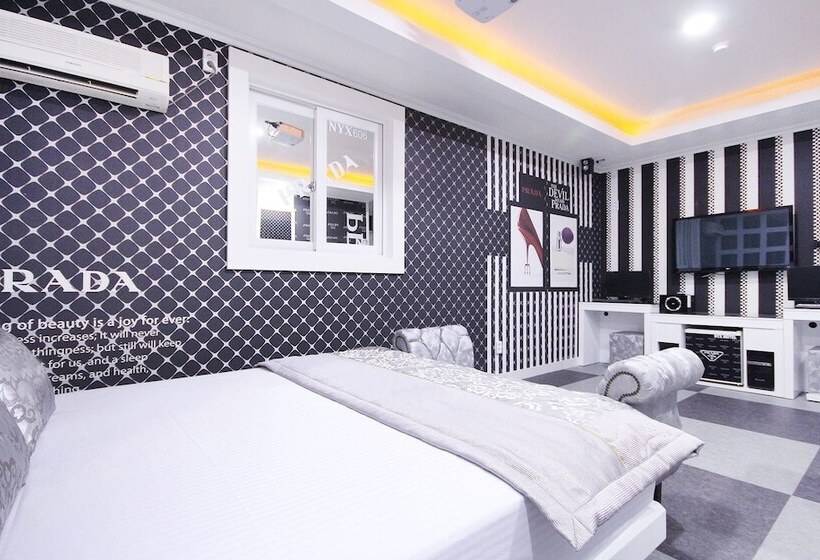 Мотель Gimcheon S