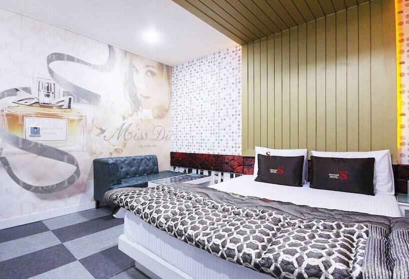 Мотель Gimcheon S