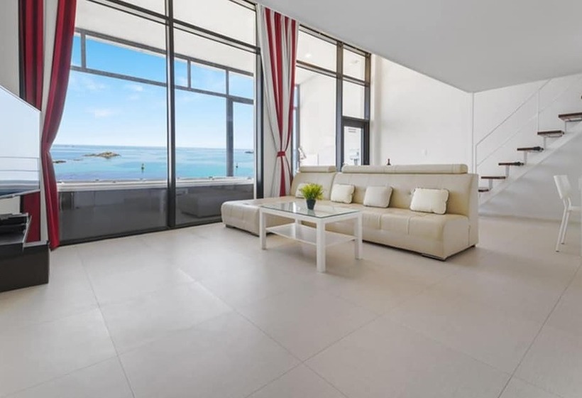 Пансион Goseong Croton Pool Villa