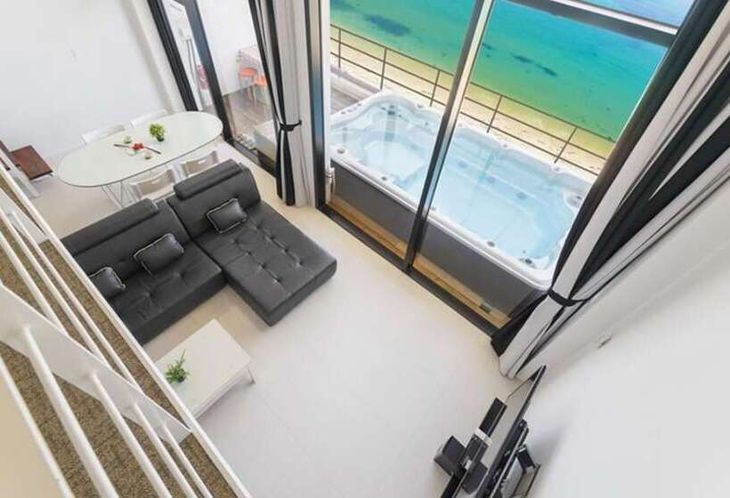 Пансион Goseong Croton Pool Villa