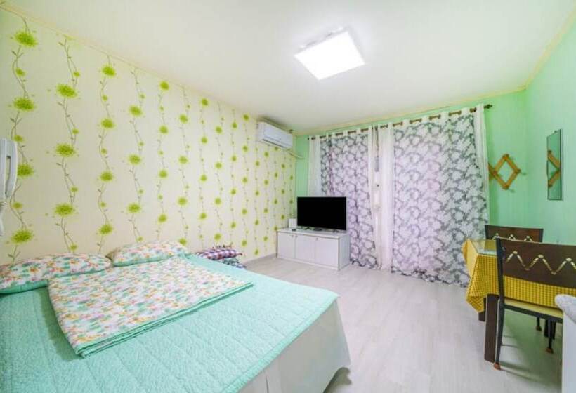 Yangyang Seorakdaemunteo Pension