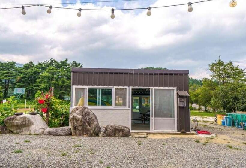 Yangyang Seorakdaemunteo Pension