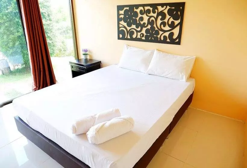 Hotelli Baan Lung Yod Resort Keangkrachan