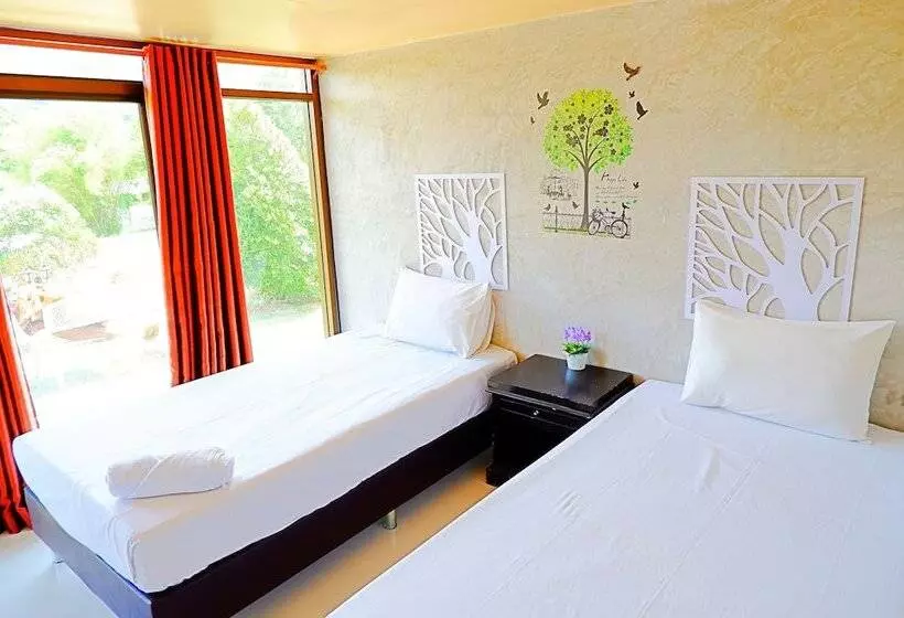 Hotelli Baan Lung Yod Resort Keangkrachan