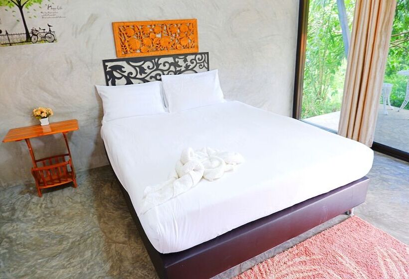 בית מלון כפרי Baan Lung Yod Resort Keangkrachan