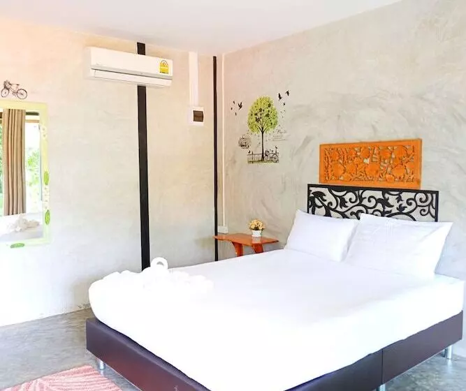 Hotelli Baan Lung Yod Resort Keangkrachan