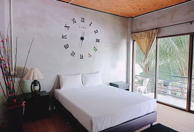 Hotelli Baan Lung Yod Resort Keangkrachan