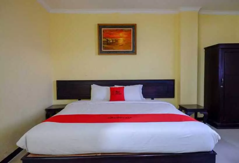 Hotelli Reddoorz Near Citraland Waterpark Kendari