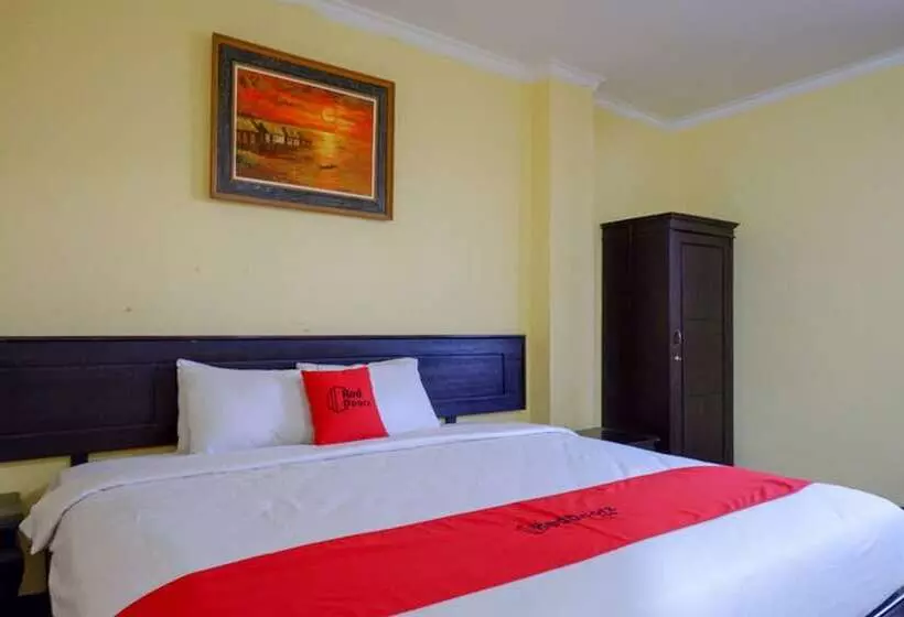 Hotelli Reddoorz Near Citraland Waterpark Kendari