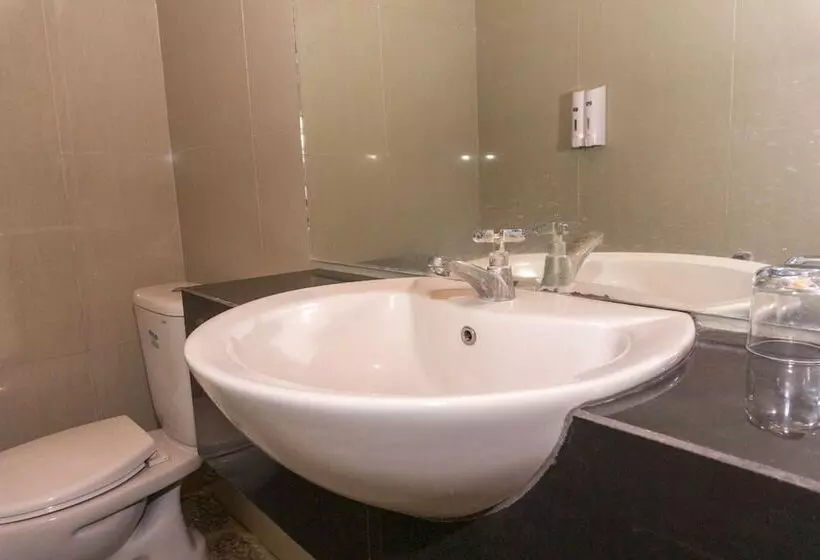 ホテル Reddoorz @ Tambolaka Sumba