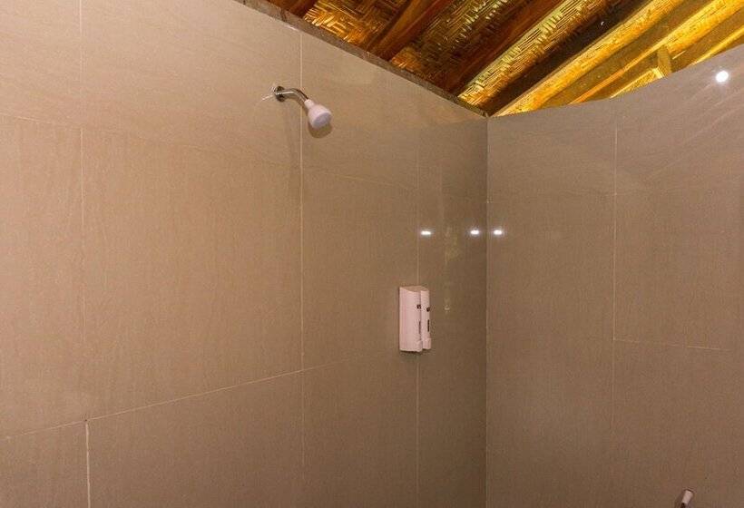 호텔 Reddoorz @ Tambolaka Sumba