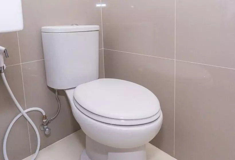 ホテル Reddoorz @ Tambolaka Sumba