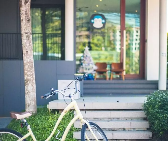 Albergue Blu Monkey Bed & Breakfast Phuket