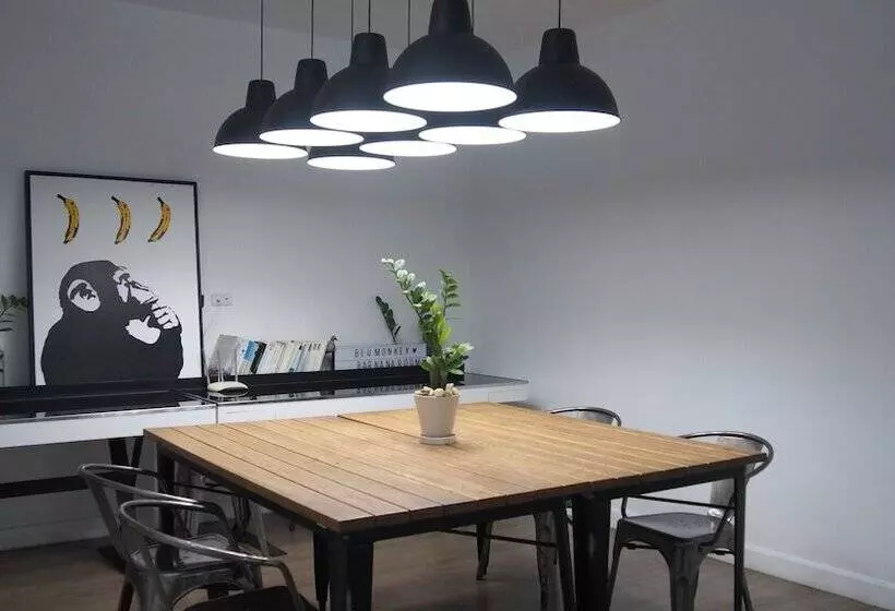 Albergue Blu Monkey Bed & Breakfast Phuket