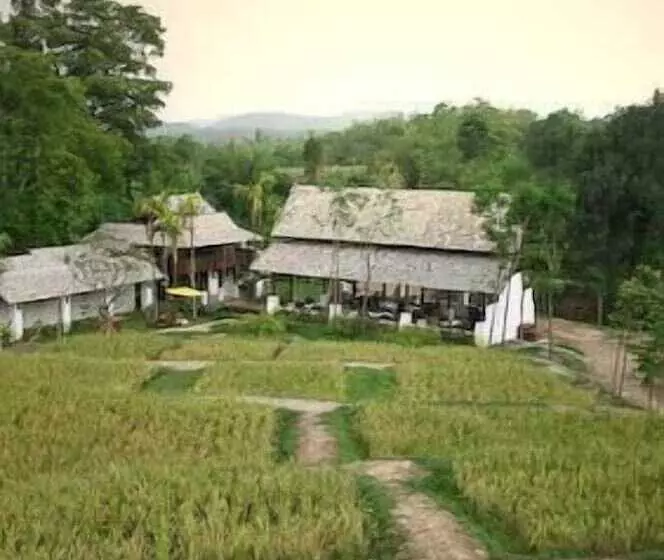 Baanrai Lanna Resort
