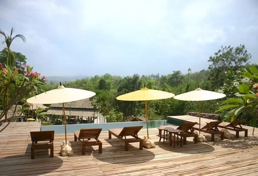 Baanrai Lanna Resort