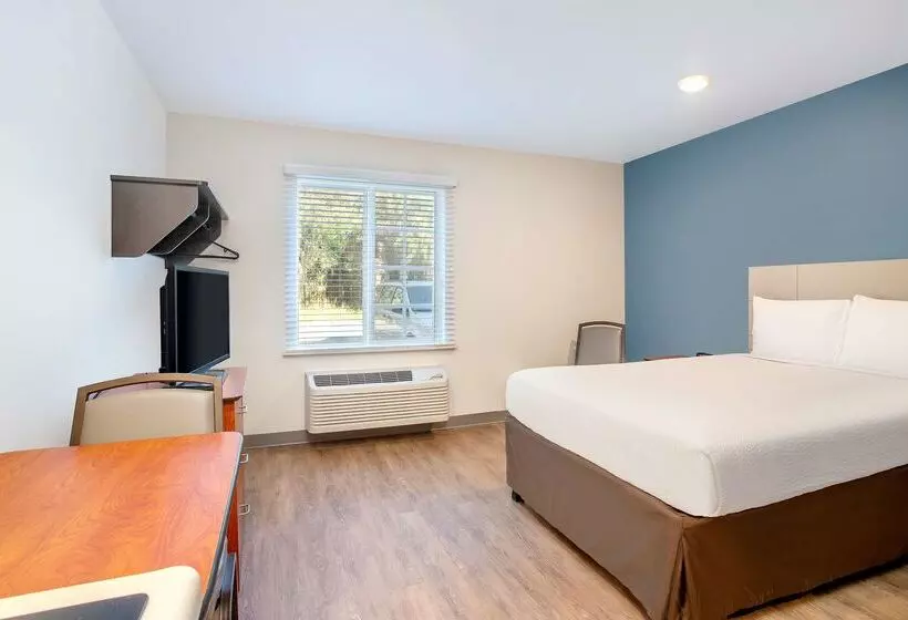 Extended Stay America Select Suites  Fort Myers  Northeast