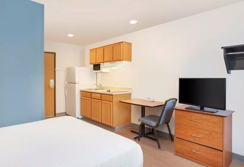 Extended Stay America Select Suites  Fort Myers  Northeast