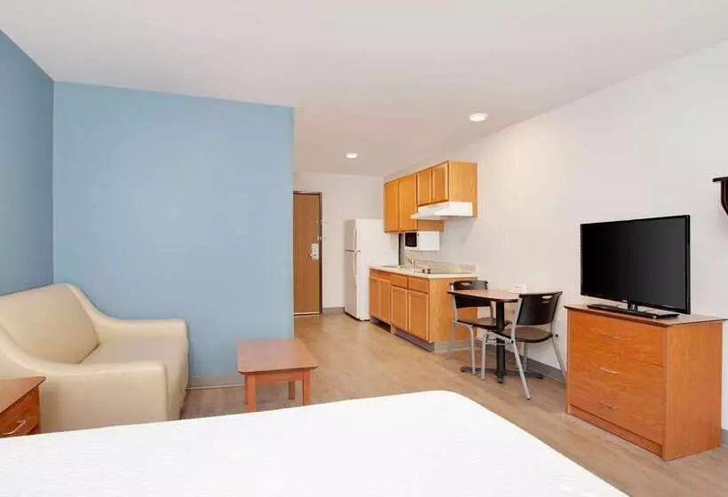 Extended Stay America Select Suites  Fort Myers  Northeast