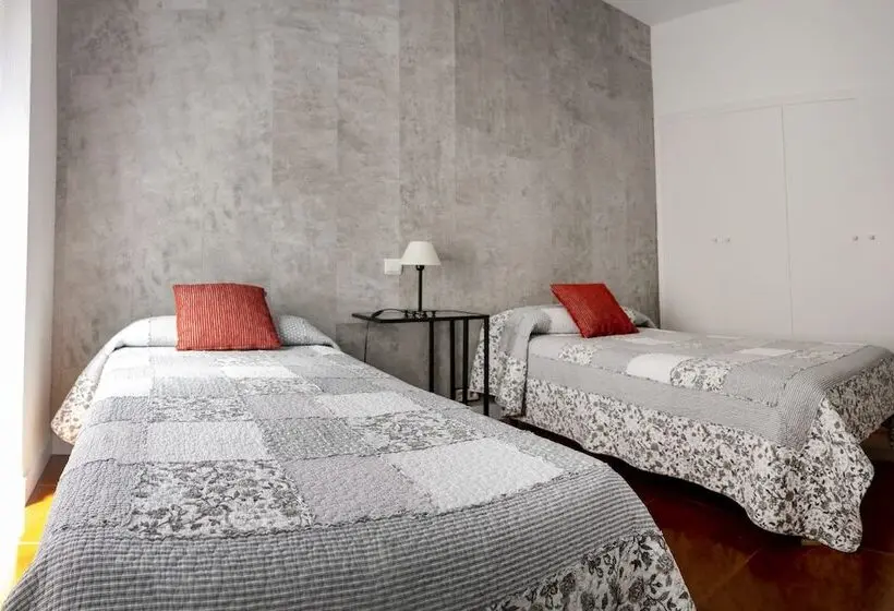 Hostal Tokio