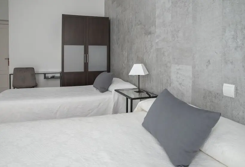 Hostal Tokio