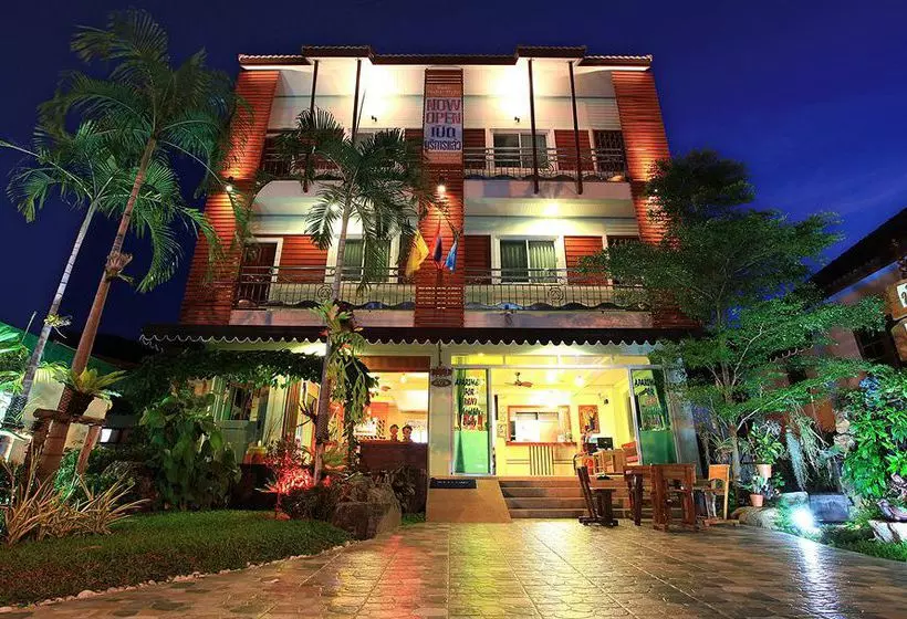 ホテル Baan Halle Hallo