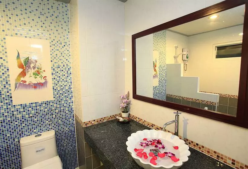 ホテル Baan Halle Hallo