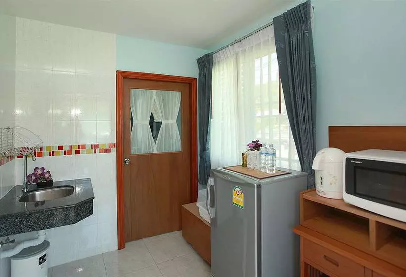 ホテル Baan Halle Hallo