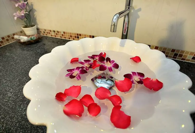 ホテル Baan Halle Hallo