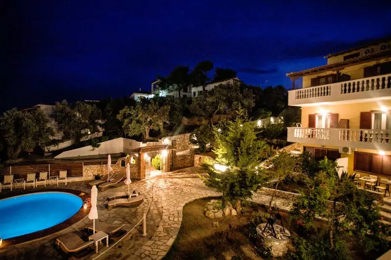 هتل Blue Horizon Studios