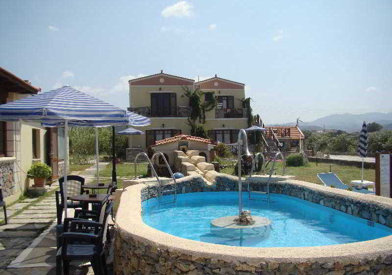 ホテル Drapania Beach Marinakis