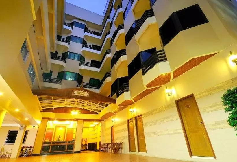 هتل Khaosan Palace