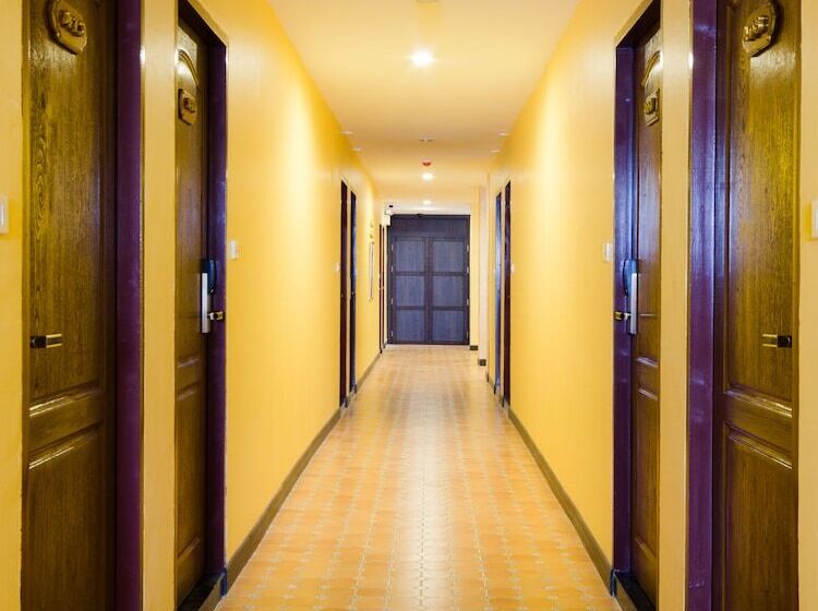 هتل Khaosan Palace