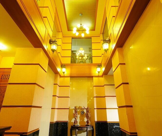 هتل Khaosan Palace