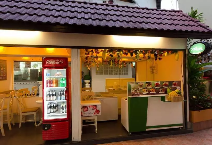 هتل Khaosan Palace